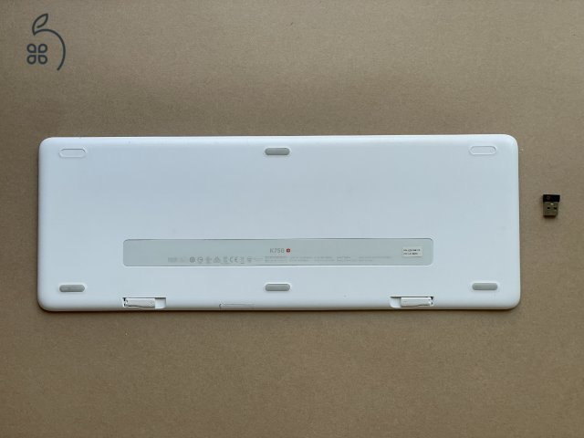 Logitech K750 Solar Mac billentyűzet
