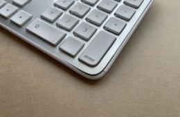Logitech K750 Solar Mac billentyűzet