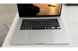 Macbook Air (2) 15