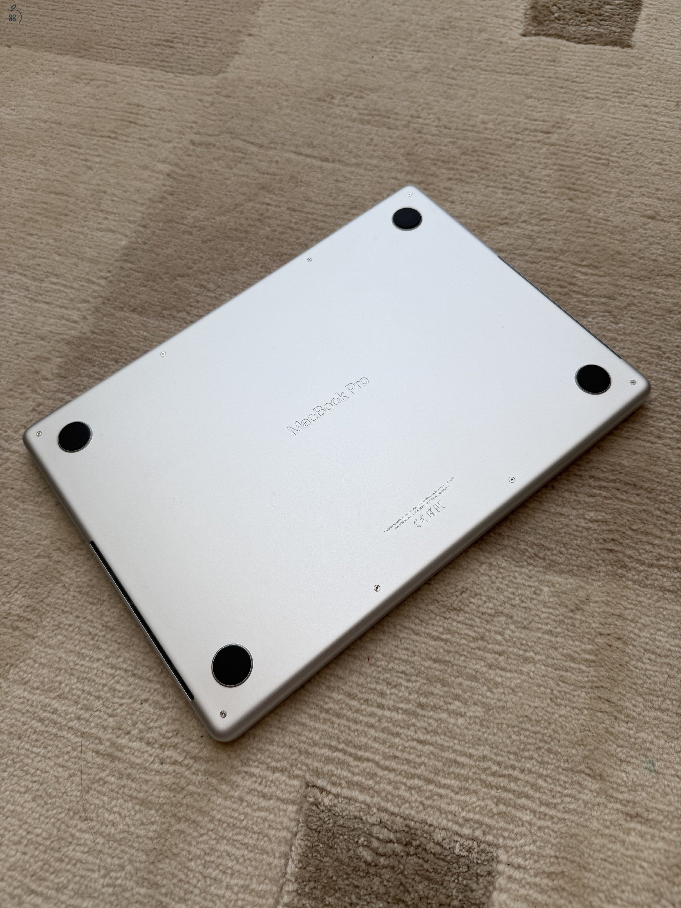MacBook Pro 14