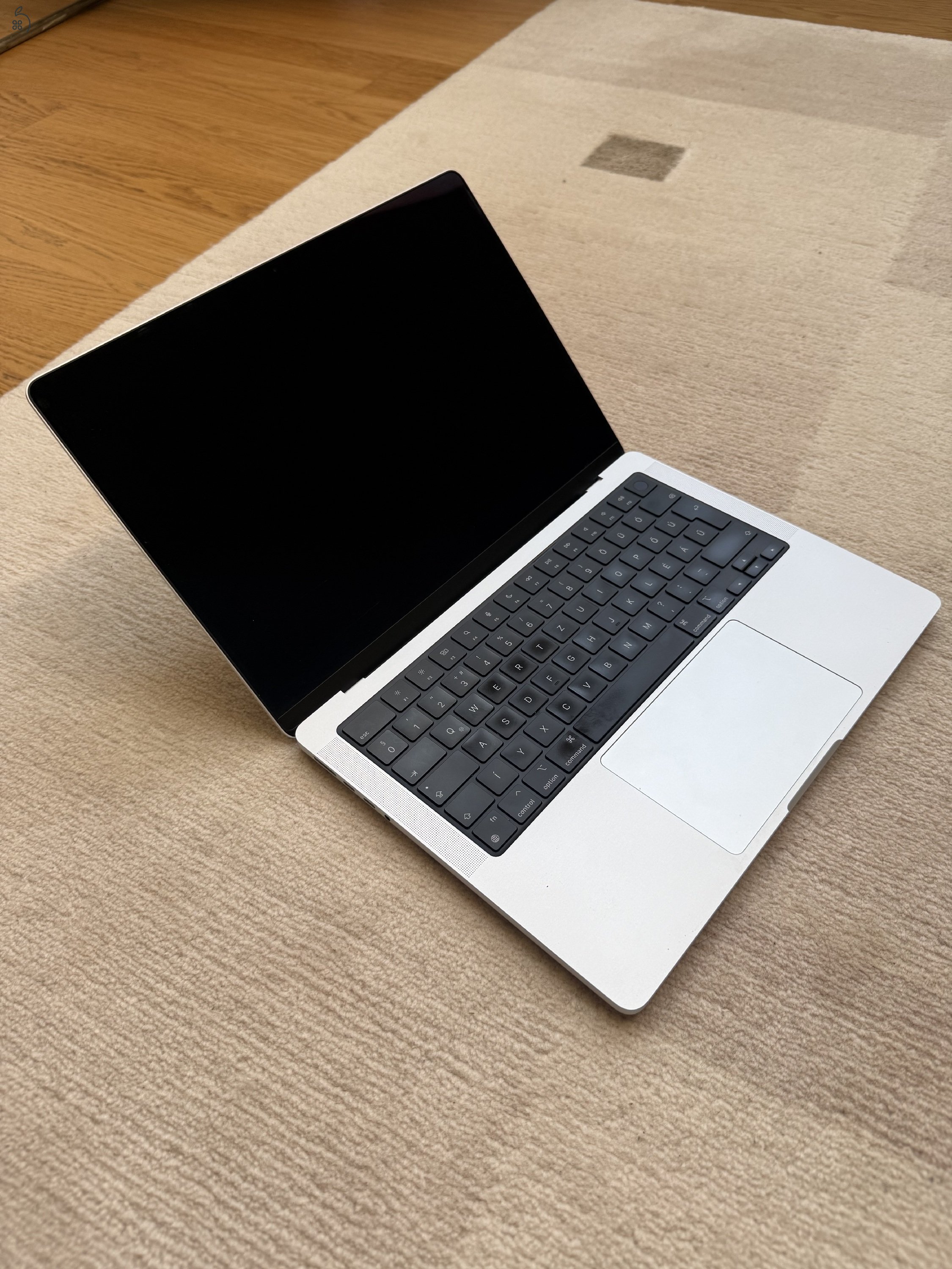 MacBook Pro 14