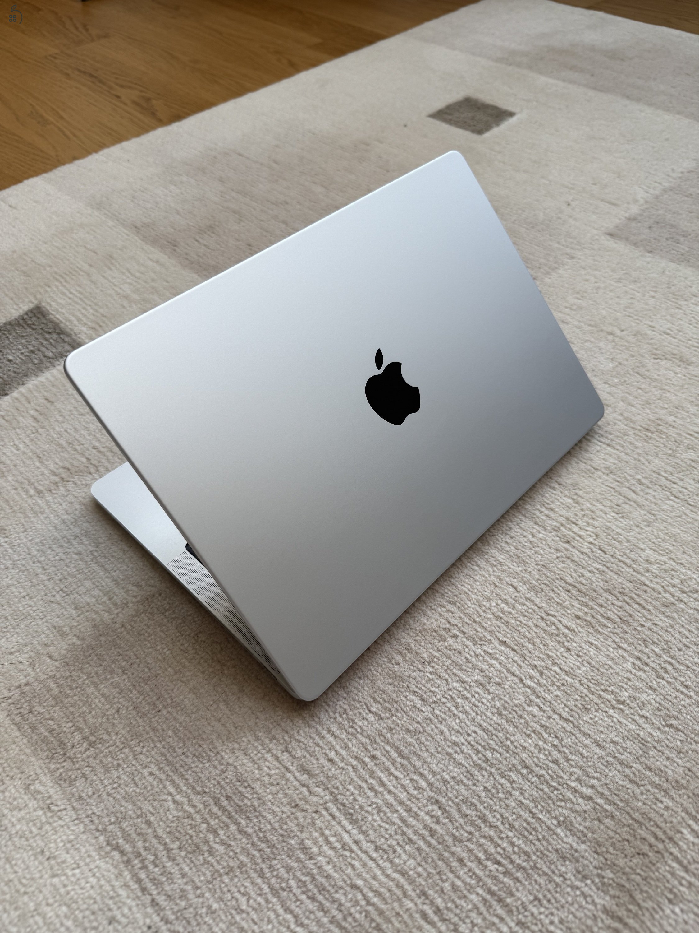 MacBook Pro 14