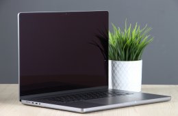 Apple Macbook Pro 16