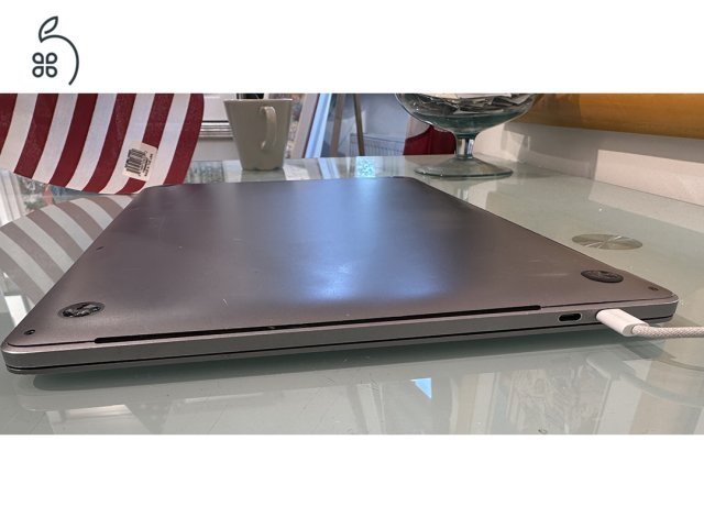 2017 Apple MacBook Pro 15” Retina – Space Gray - Touch Bar - US Model