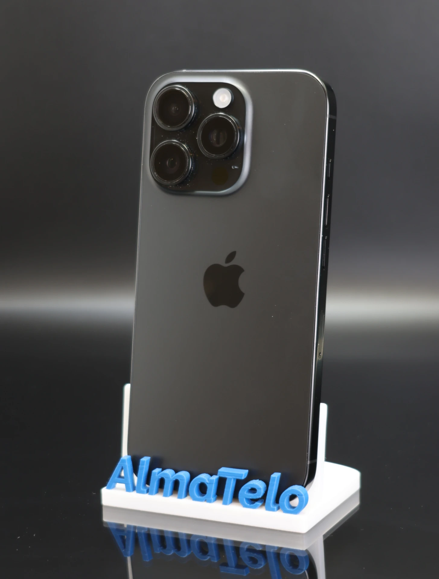 Apple iPhone 16 Pro 128 GB Black Titanium 94% akku - 12 HÓ GARANCIA