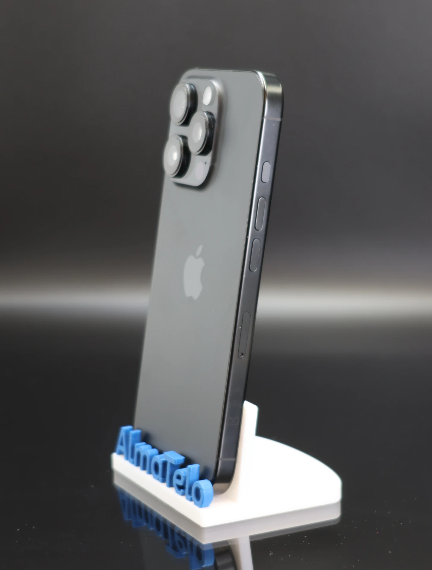 Apple iPhone 16 Pro 128 GB Black Titanium 94% akku - 12 HÓ GARANCIA