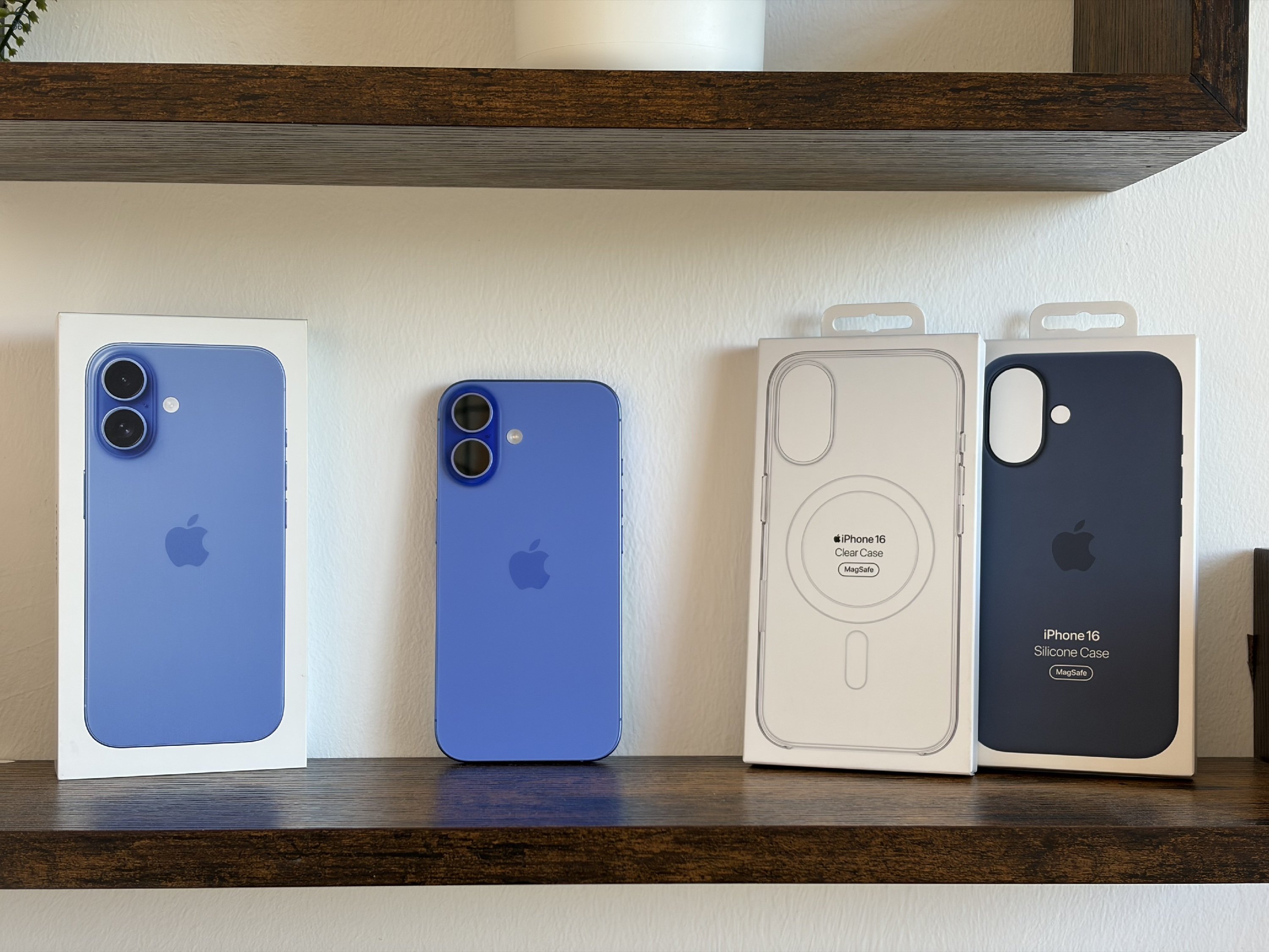Makulátlan iphone 16 - garanciával, extrákkal
