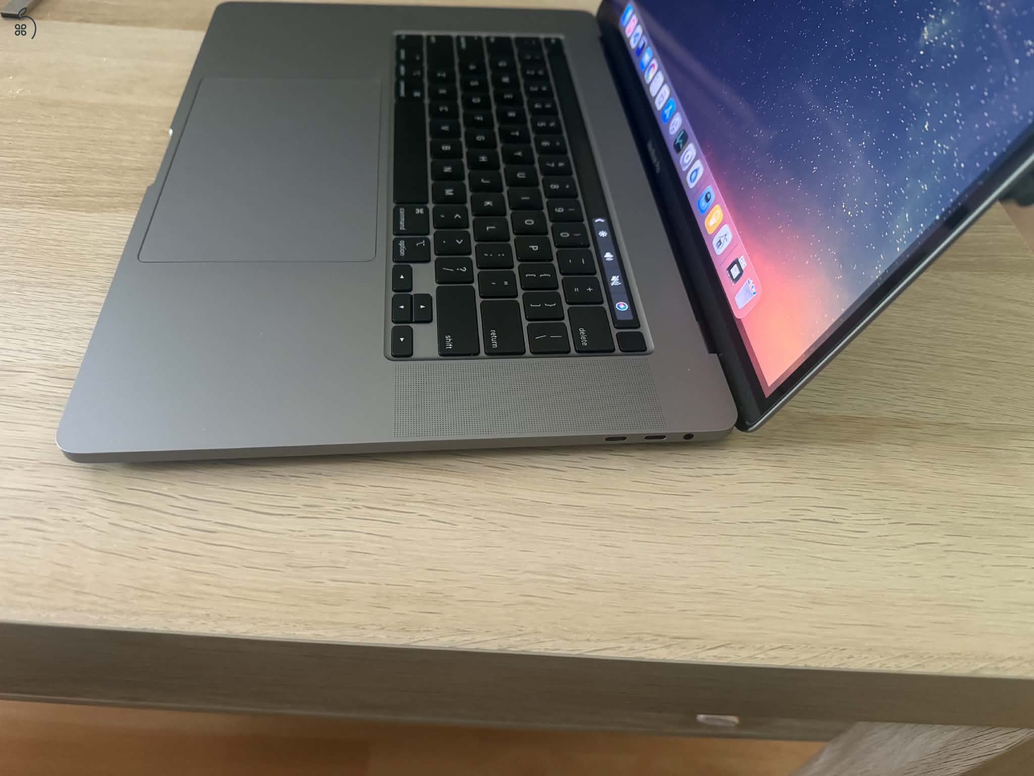  APPLE MACBOOK PRO A2141 i9-9980HK 2.40GHZ  512GB SSD 32GB