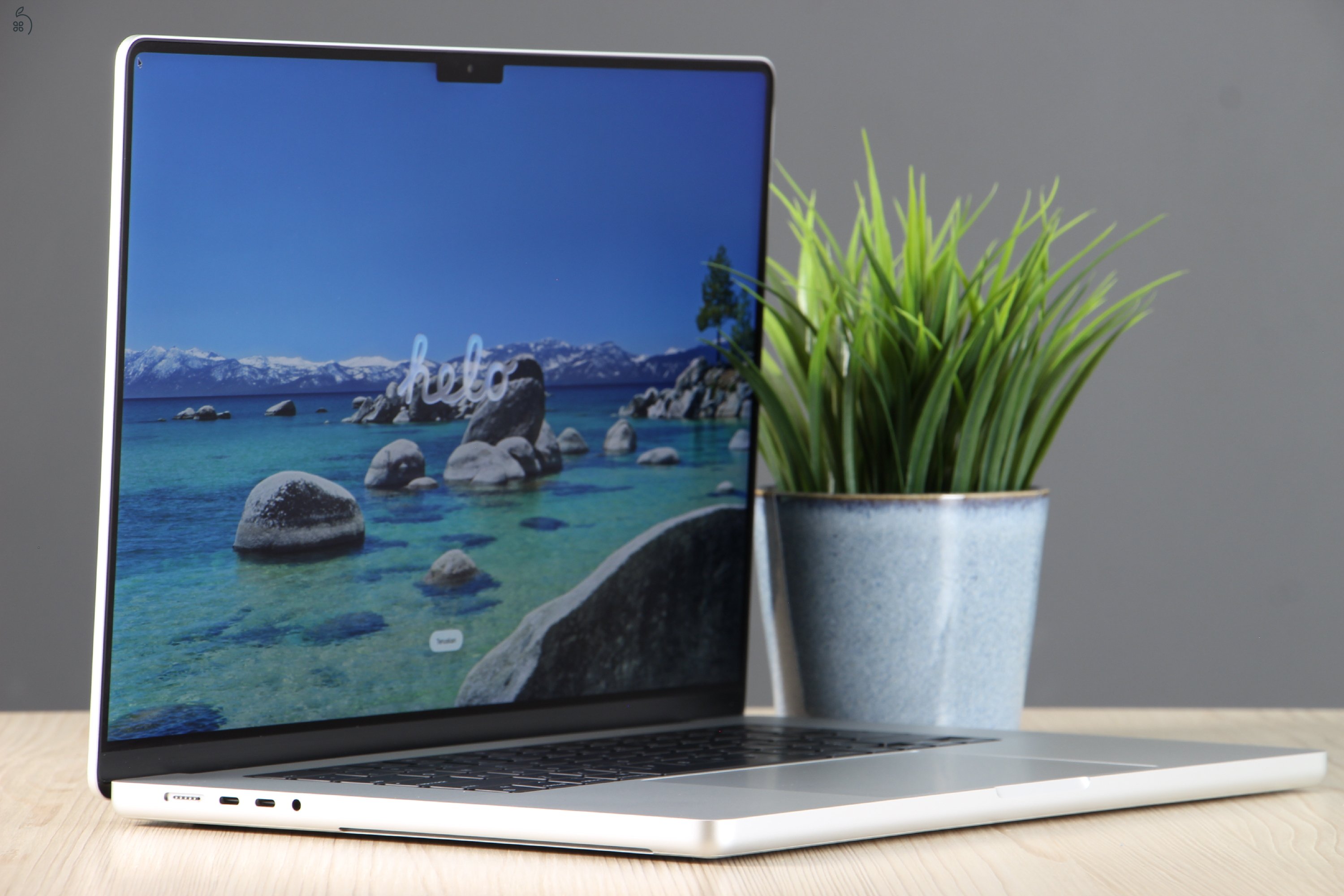 Apple Macbook Pro 16