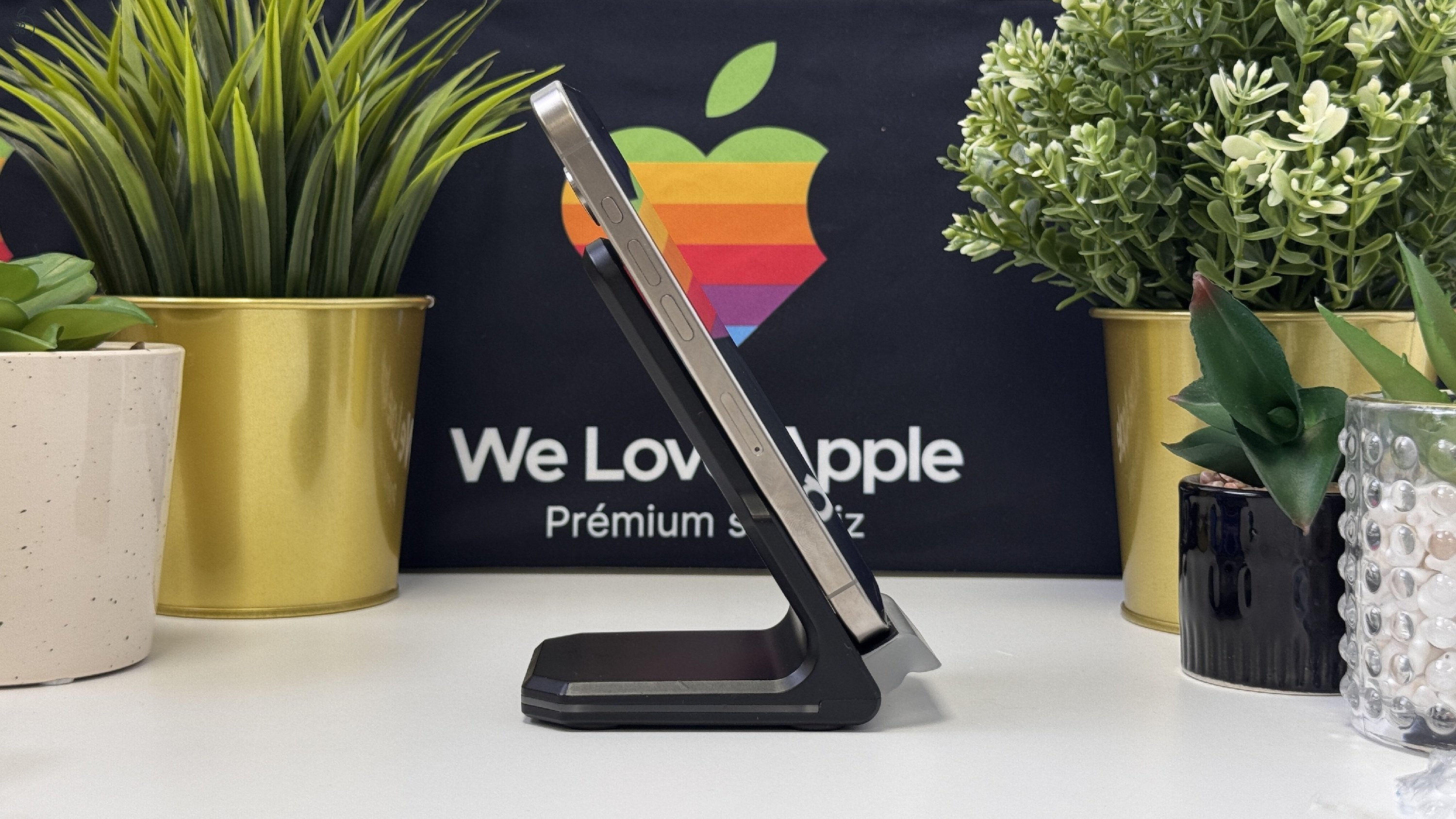  iPhone 15 Pro 256GB Natúr Titán, Független - Számla, 1ÉV Garancia 