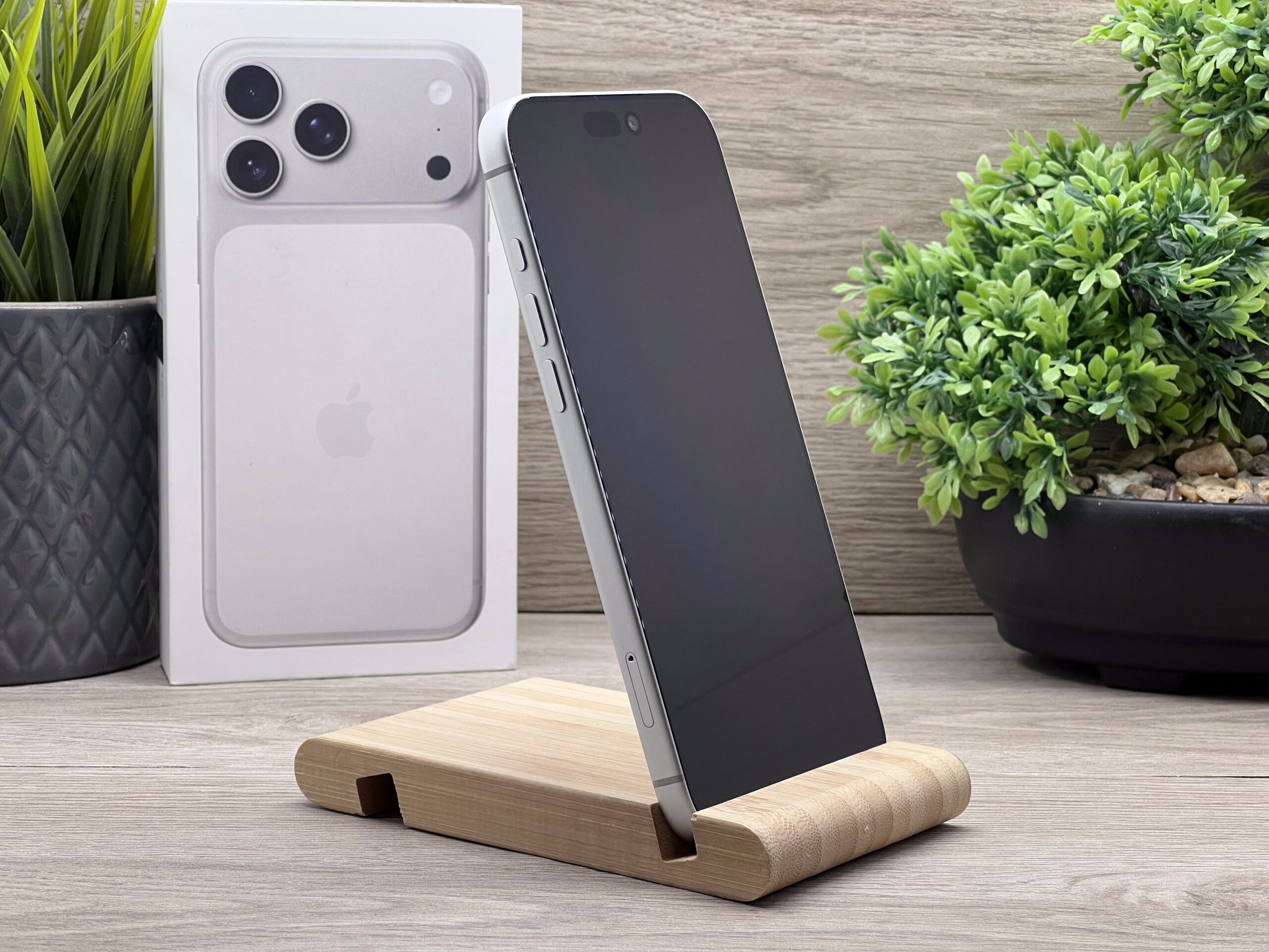 Hibátlan iPhone 17 Pro Max Silver 512GB 2 ÉV Garanciával 100%