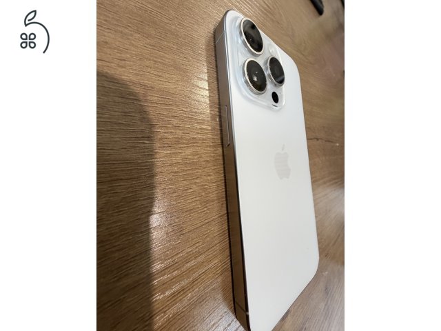 Iphone 15 pro white titanium