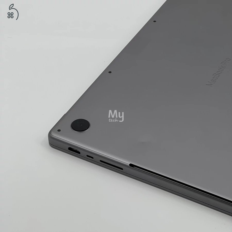 MacBook Pro 16