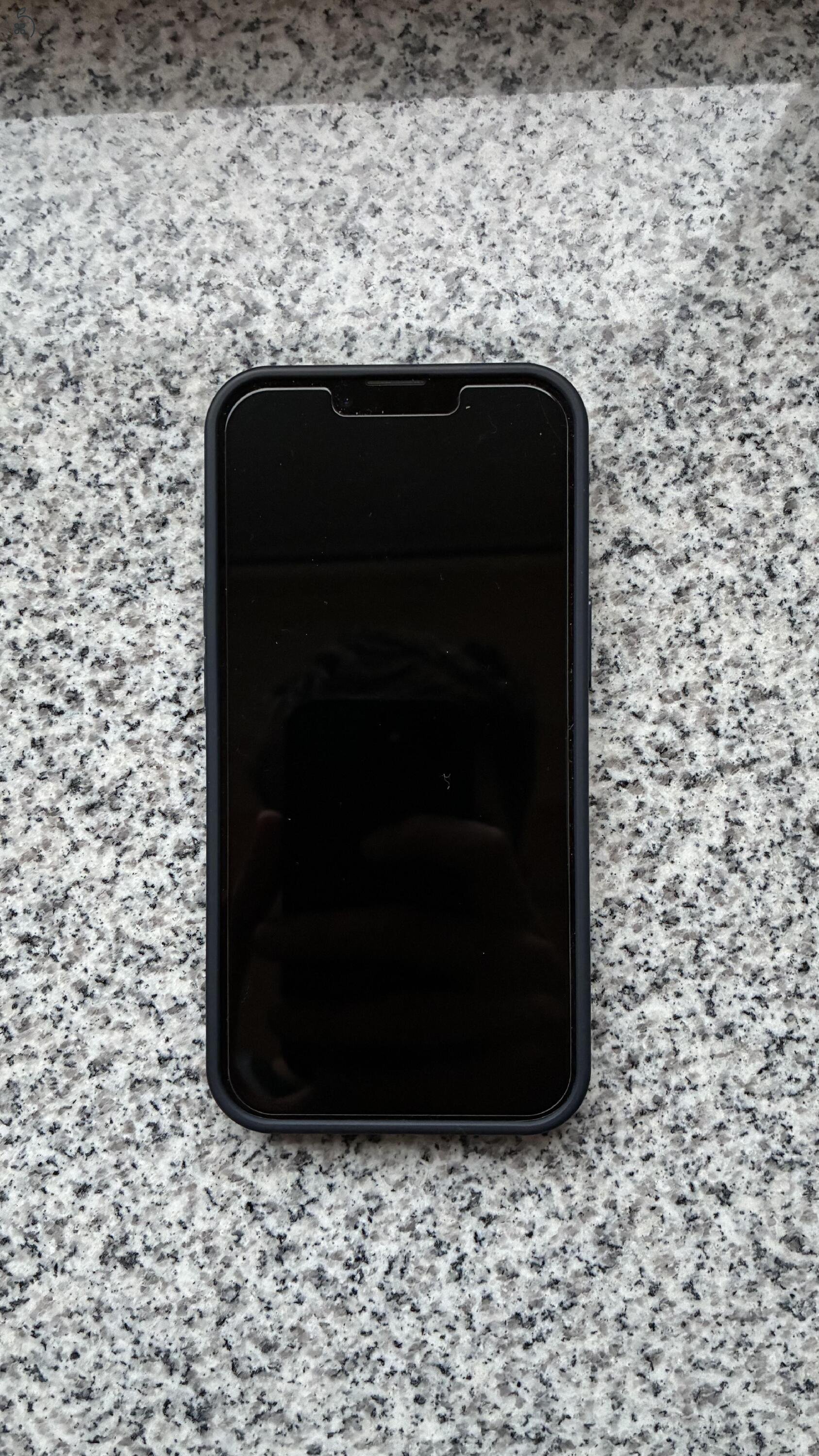 Apple iPhone 13 128 GB Midnight 85% Akku