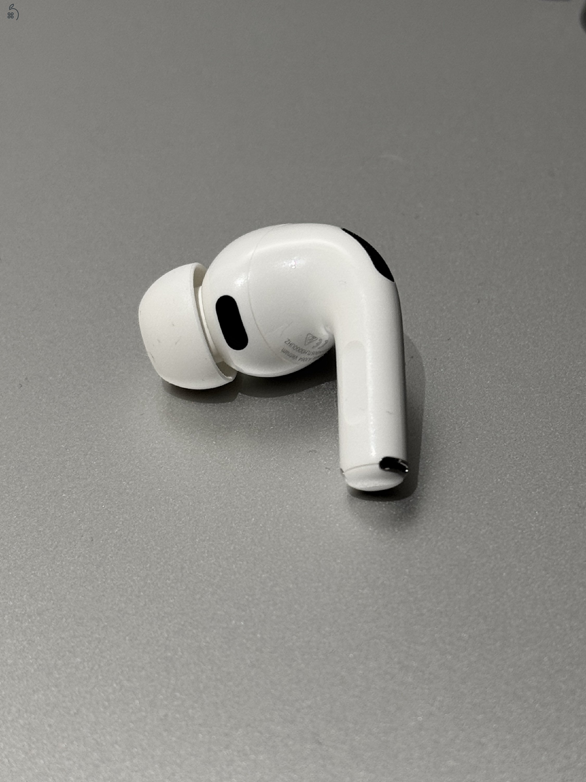 Apple AirPods Pro 3 Bal/ Jobb oldal