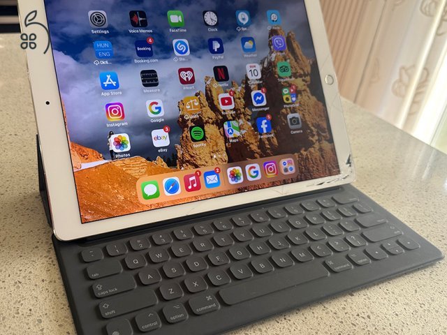APPLE iPad Pro 12.9” GOLD – 2nd Gen + EREDETI Apple Smart Keyboard + 2 Prémium Cover ????????✨