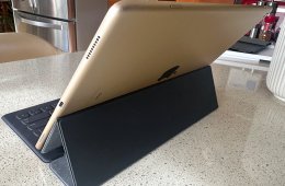 APPLE iPad Pro 12.9” GOLD – 2nd Gen + EREDETI Apple Smart Keyboard + 2 Prémium Cover ????????✨