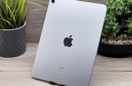 Hibátlan iPad Air 4th Silver 64GB 2 ÉV Garanciával 93%