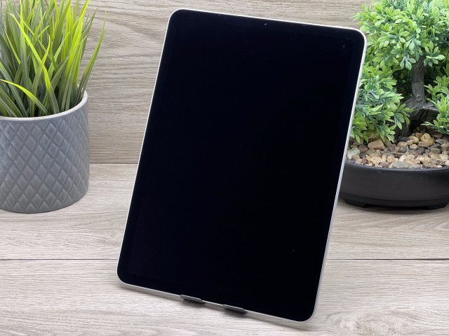 Hibátlan iPad Air 4th Silver 64GB 2 ÉV Garanciával 93%