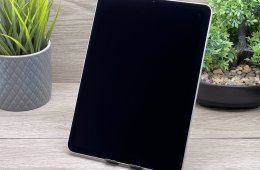 Hibátlan iPad Air 4th Silver 64GB 2 ÉV Garanciával 93%