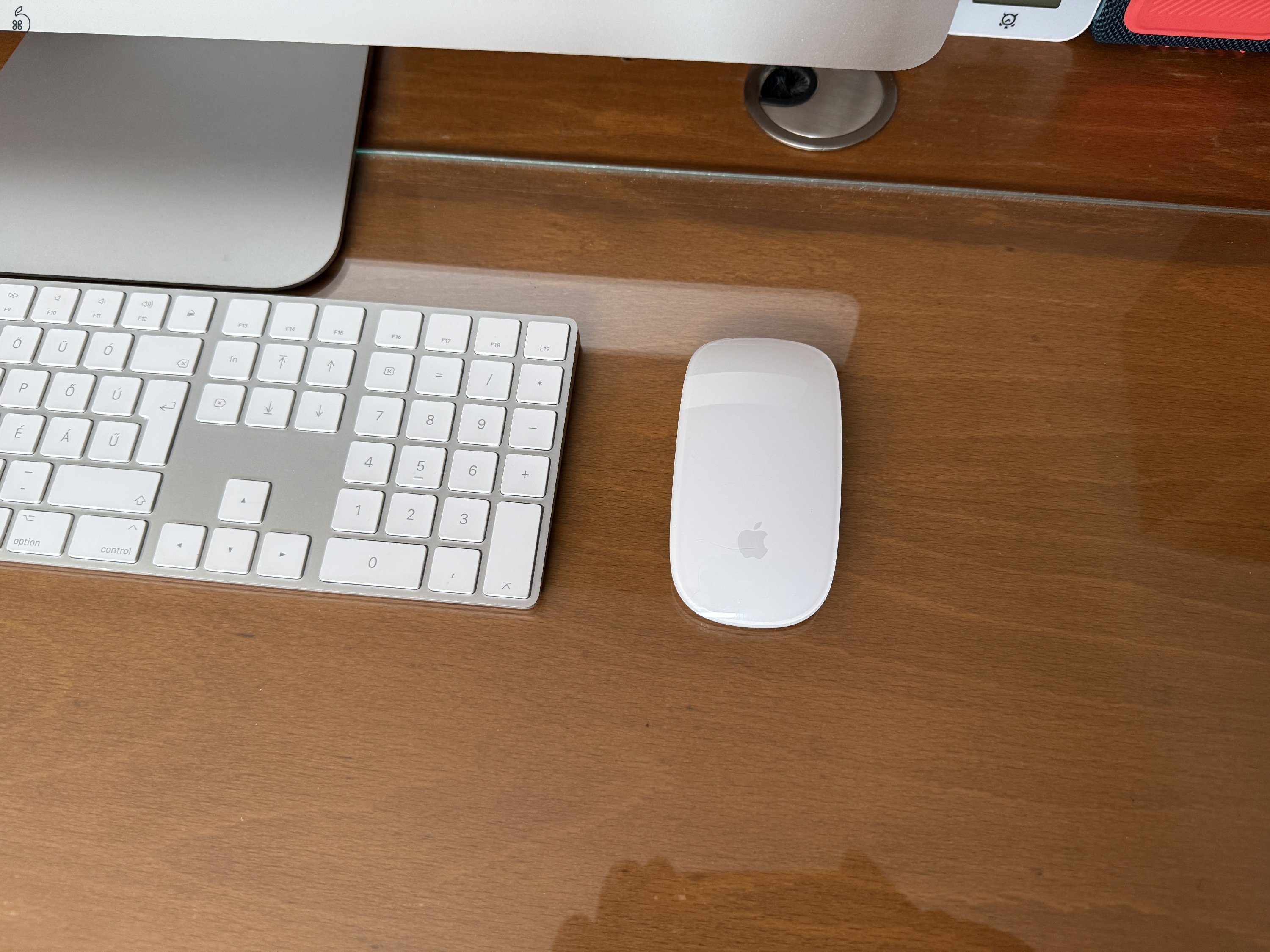Imac 27 5K Retina 2020 i5 + magic keyboard+magic mouse