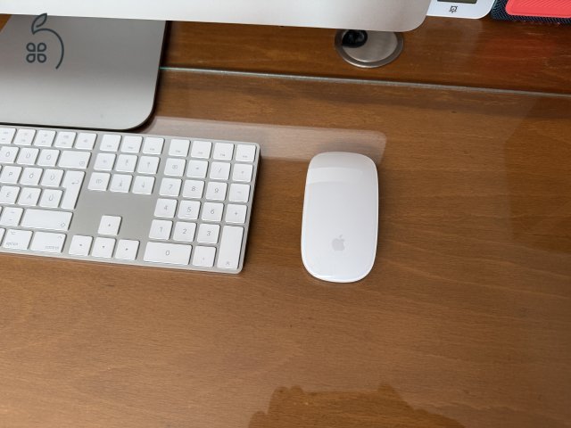 Imac 27 5K Retina 2020 i5 + magic keyboard+magic mouse