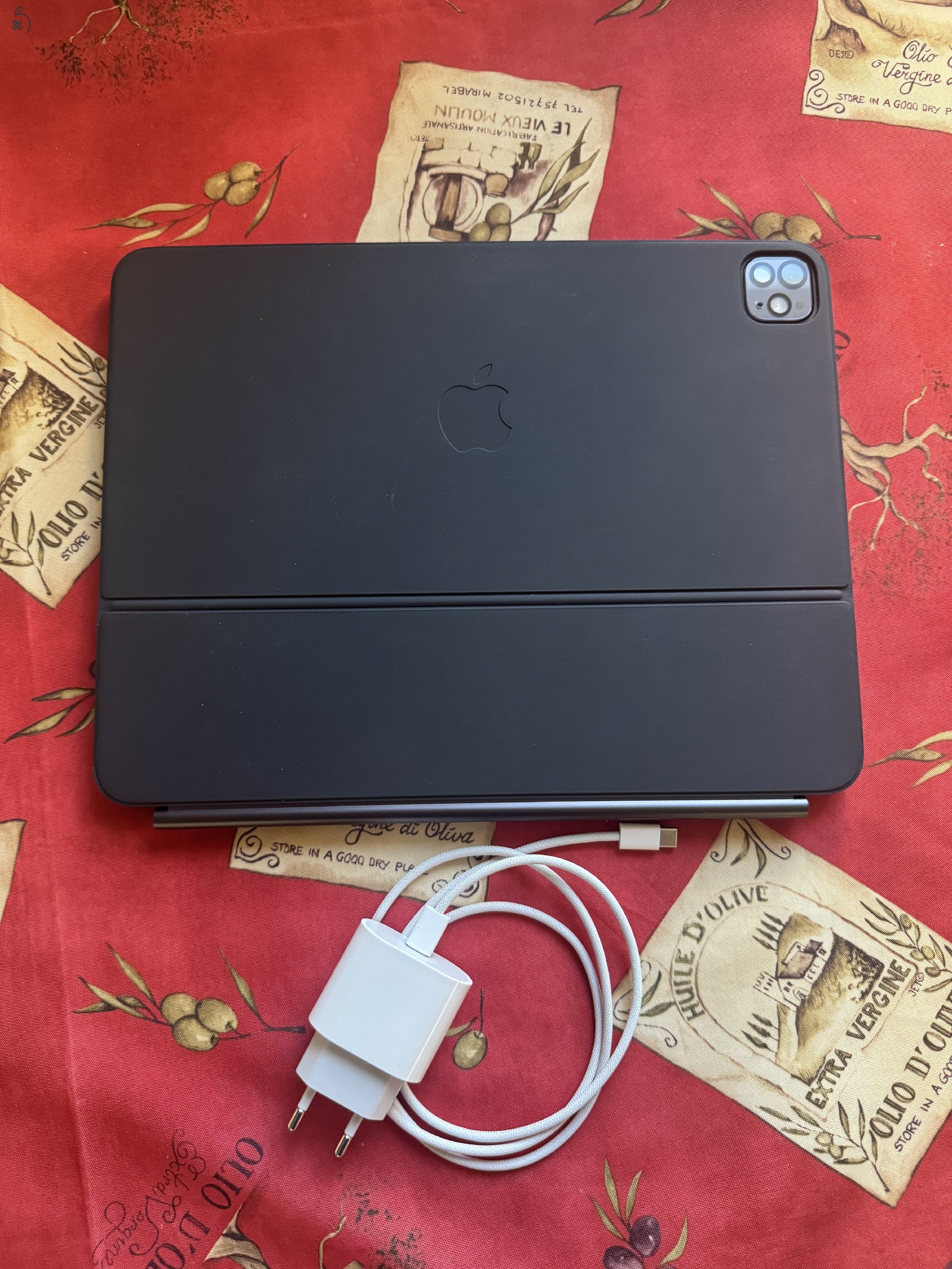 Apple iPad Pro 13” ( M4 )Wi-Fi + 5G 512 GB eladó