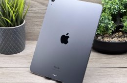 Hibátlan iPad Air 5th Space Gray 64GB 2 ÉV Garanciával