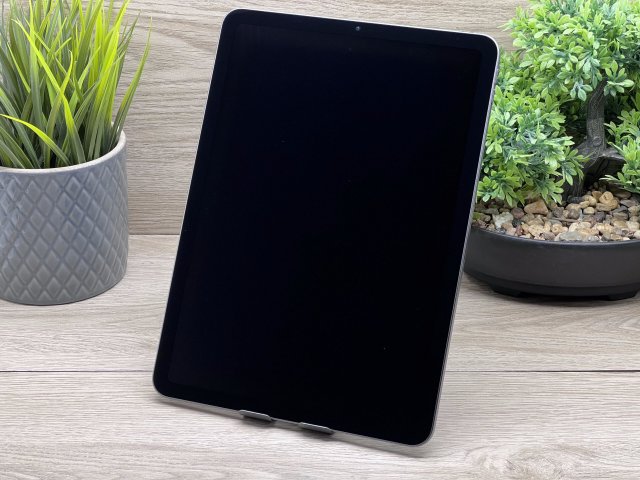 Hibátlan iPad Air 5th Space Gray 64GB 2 ÉV Garanciával