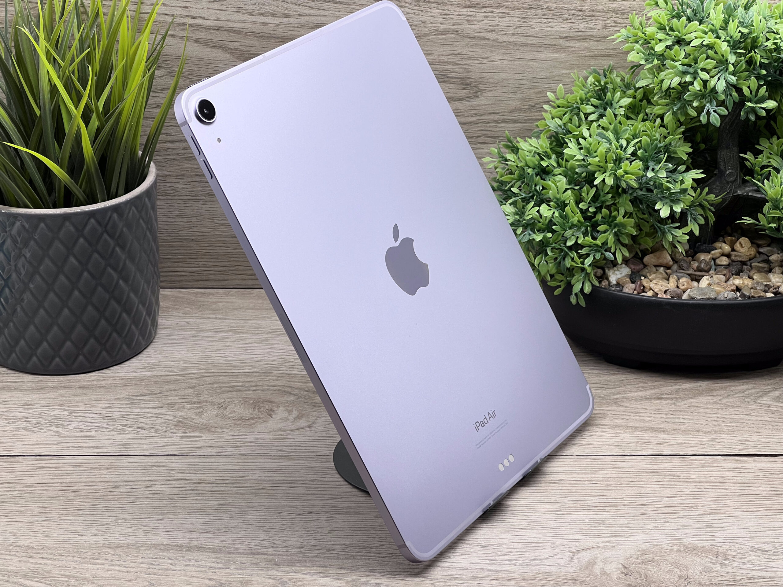 Hibátlan iPad Air 6th Purple 128GB 2 ÉV Garanciával 91%