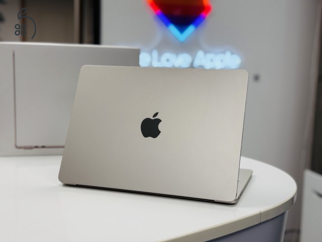 MacBook Air M2 13