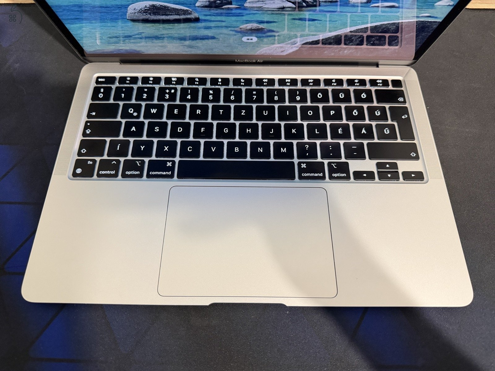 Apple MacBook Air M1 MGN93MG/A Silver (13″ 2020, M1, 8GB, 256GB)