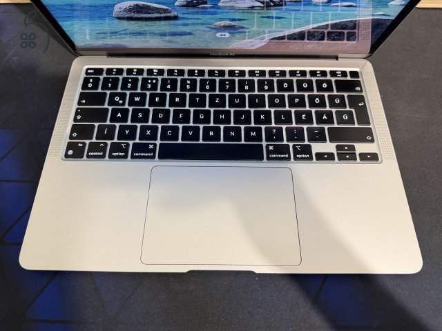 Apple MacBook Air M1 MGN93MG/A Silver (13″ 2020, M1, 8GB, 256GB)