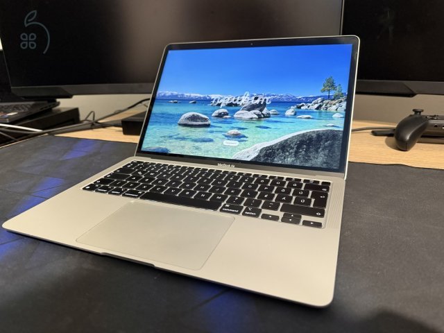 Apple MacBook Air M1 MGN93MG/A Silver (13″ 2020, M1, 8GB, 256GB)