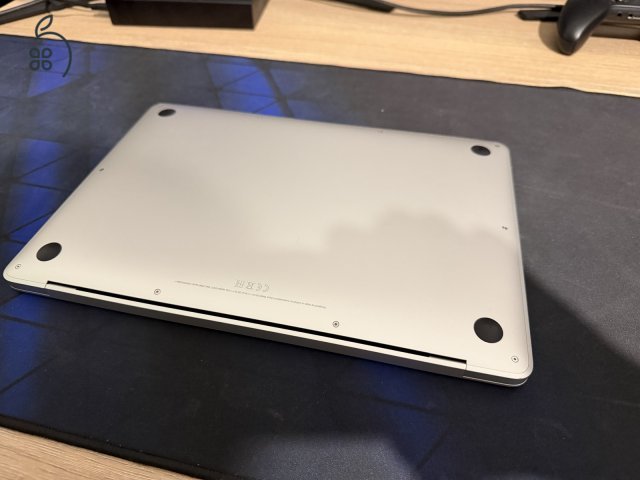 Apple MacBook Air M1 MGN93MG/A Silver (13″ 2020, M1, 8GB, 256GB)