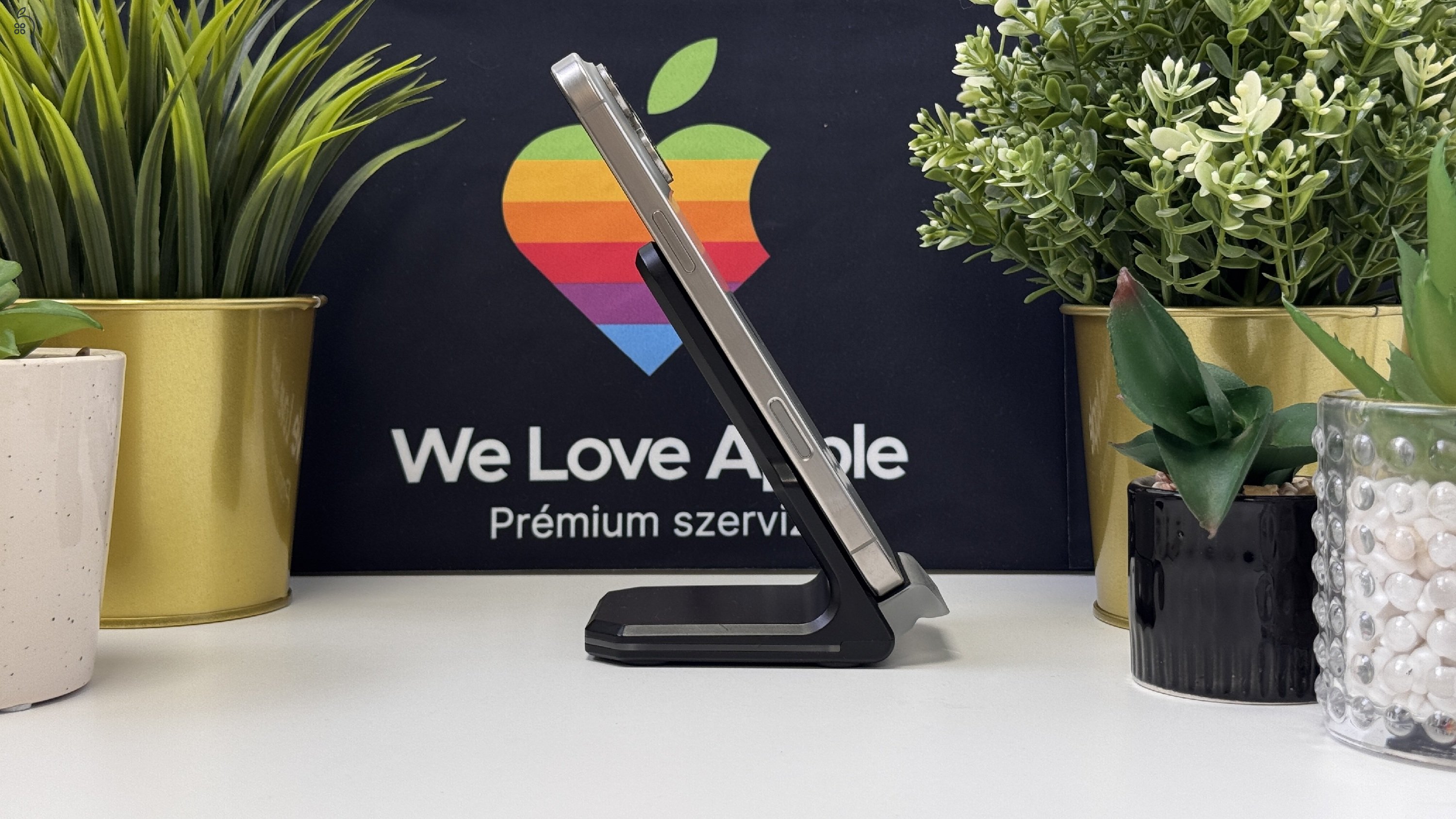 iPhone 16 Pro Max 256GB Natúr Titán, Független - Számla, 1ÉV Garancia