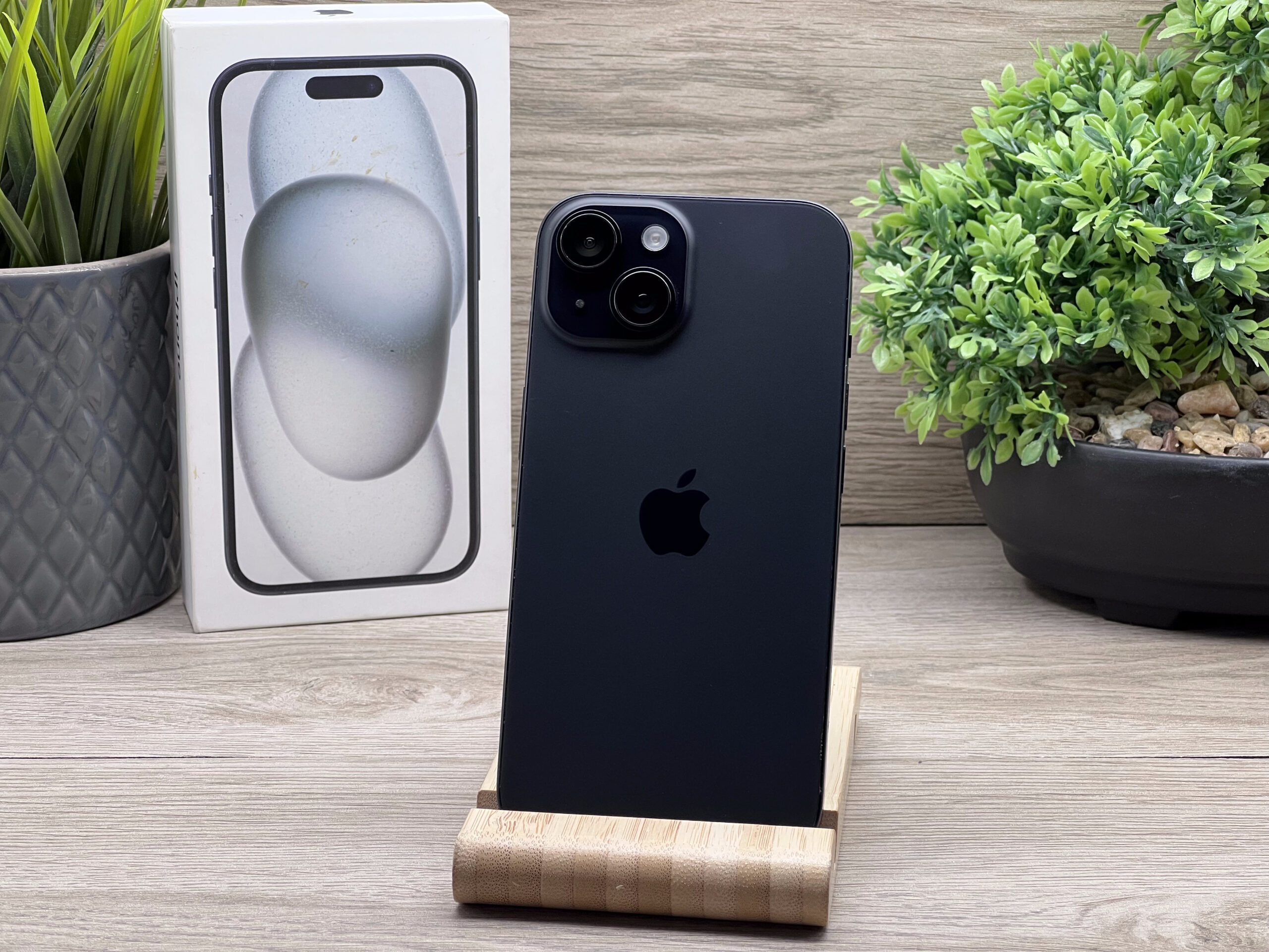 iPhone 15 Black 128GB 2 ÉV Garanciával 90%