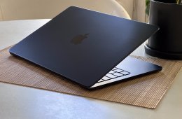 Hibátlan MacBook Air 2022 M2 Midnight 13” 256GB 8GB 2 ÉV Garanciával 96%