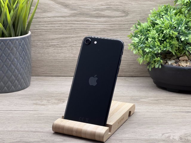 iPhone SE 2020 Black 64GB 2 ÉV Garanciával