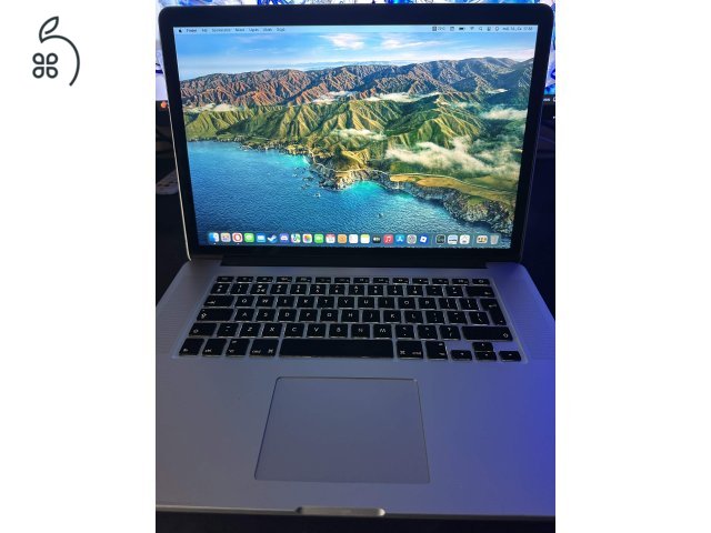 Macbook pro 2015 15 inch i7/16GB/512GB/R9 M370X