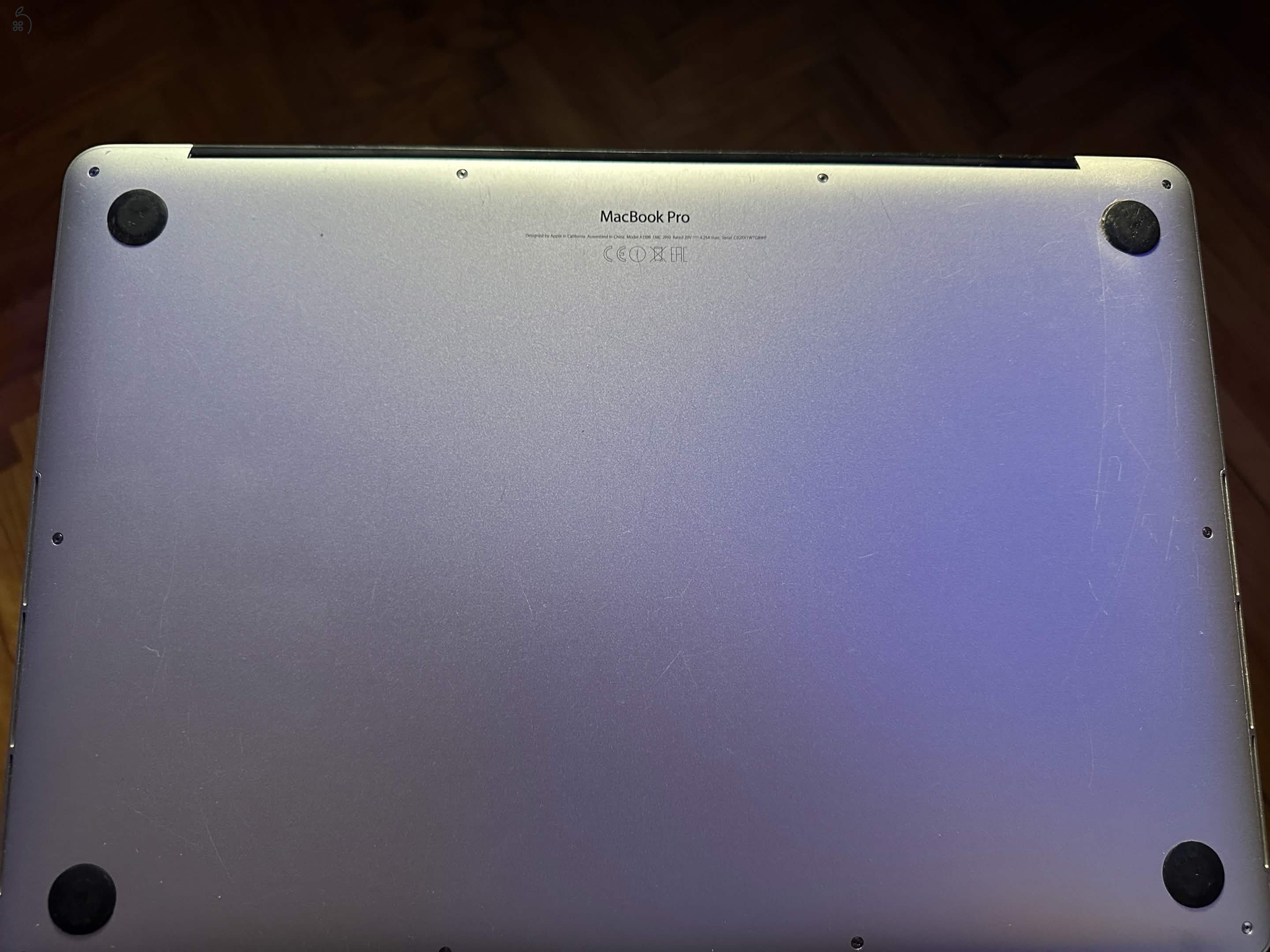 Macbook pro 2015 15 inch i7/16GB/512GB/R9 M370X