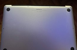 Macbook pro 2015 15 inch i7/16GB/512GB/R9 M370X