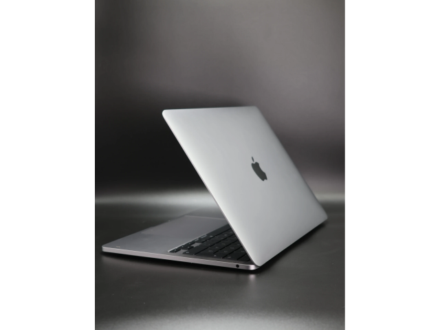Apple MacBook Pro 13″ 2022 M2 256 GB Space Gray 96% akku - 12 HÓ GARANCIA