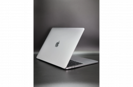 Apple MacBook Pro 13″ Touch Bar 2020 i5 512 GB Silver 81% akku - 12 HÓ GARANCIA