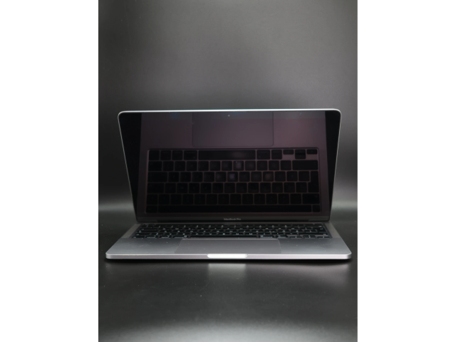 Apple MacBook Pro 13″ Touch Bar 2020 i5 512 GB Silver 81% akku - 12 HÓ GARANCIA