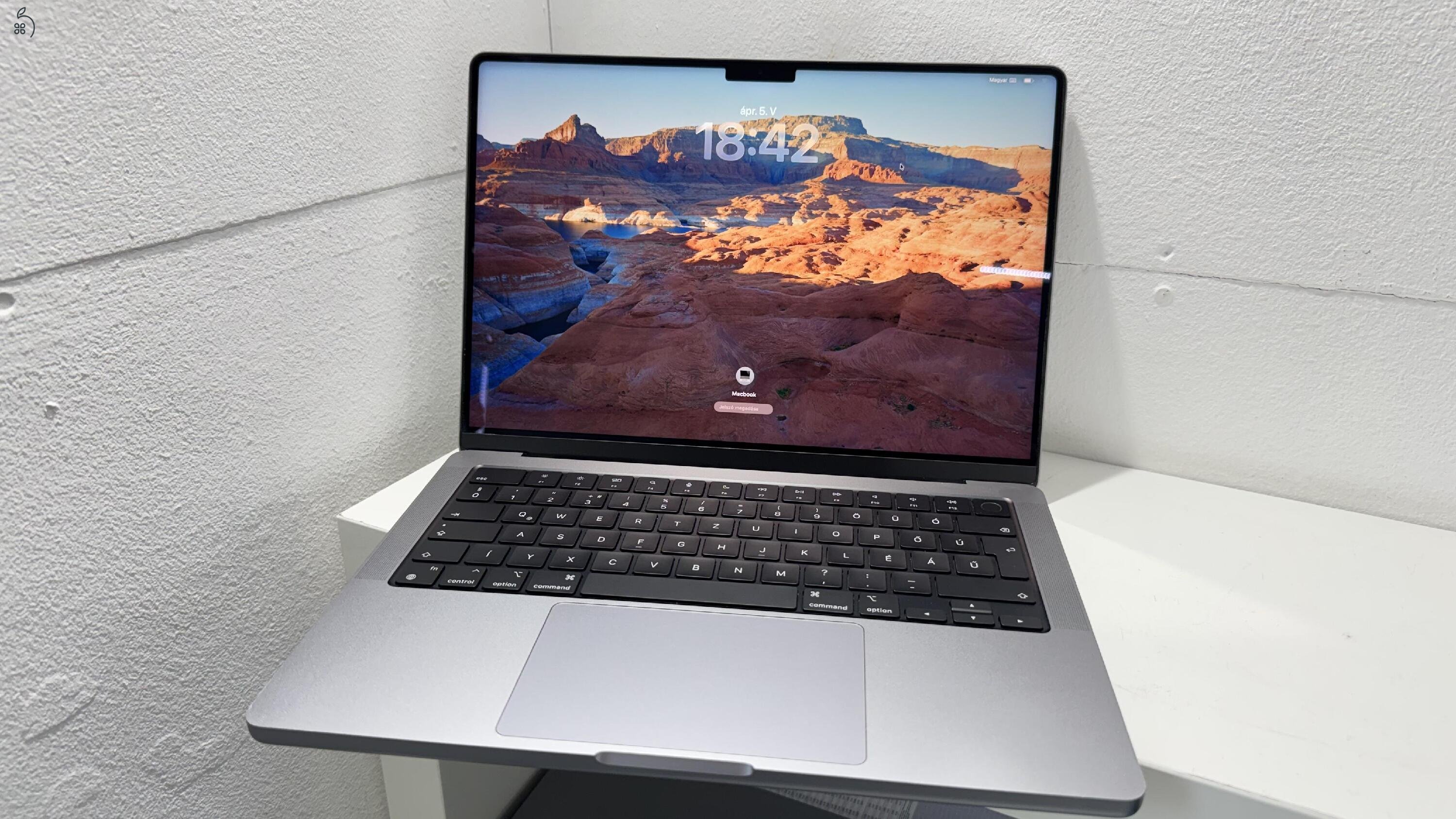Macbook Pro 14
