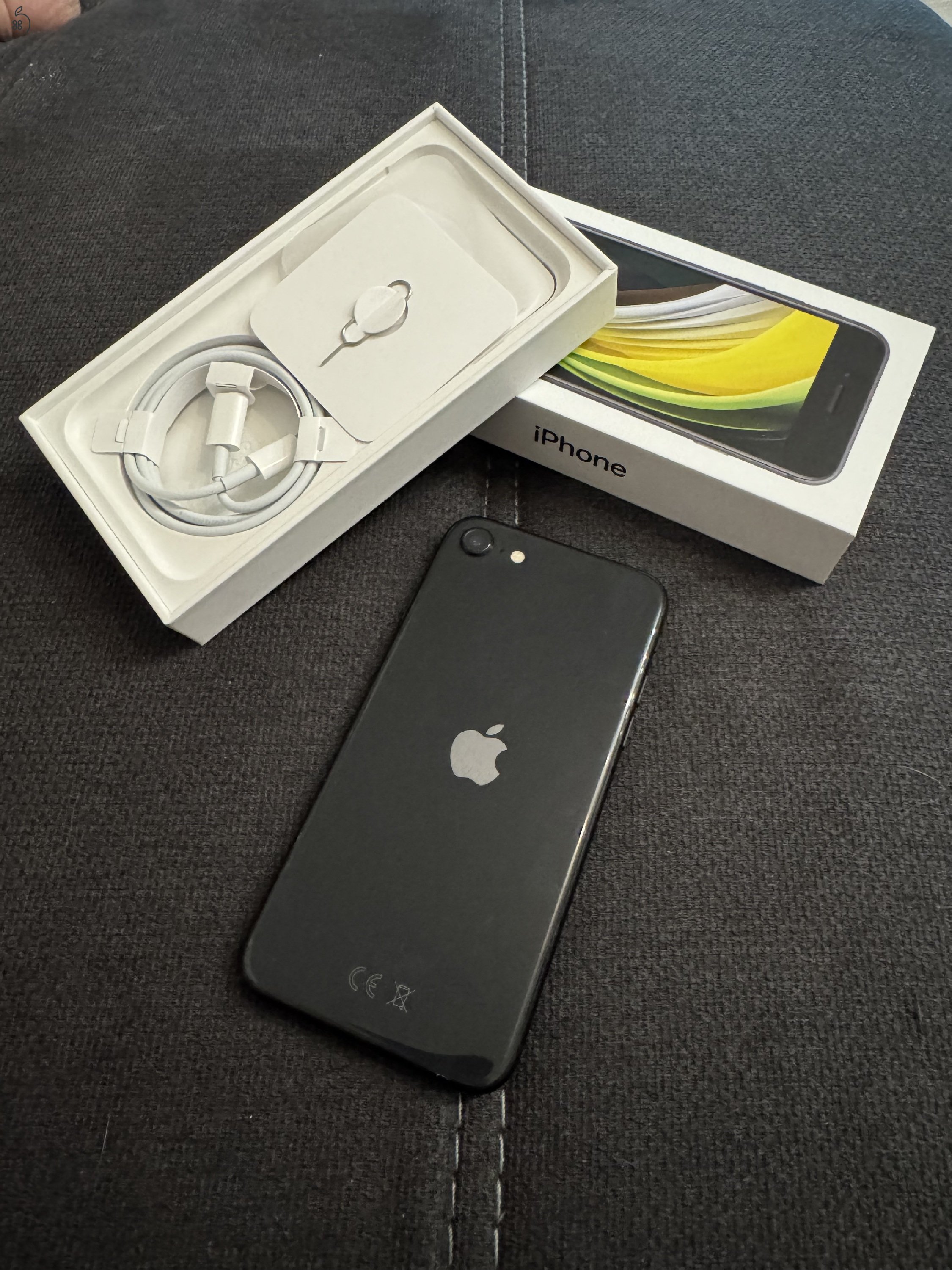 iPhone SE 2023 