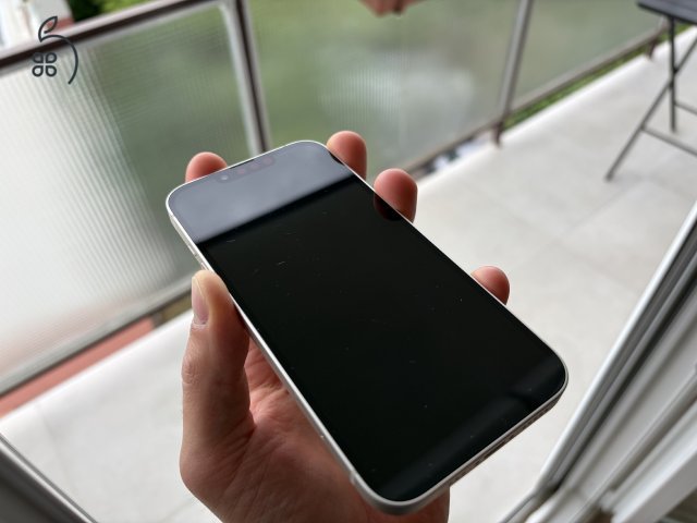 Használt Apple iPhone 13 – 84% akksi