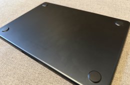 Apple MacBook Air M3 13,6