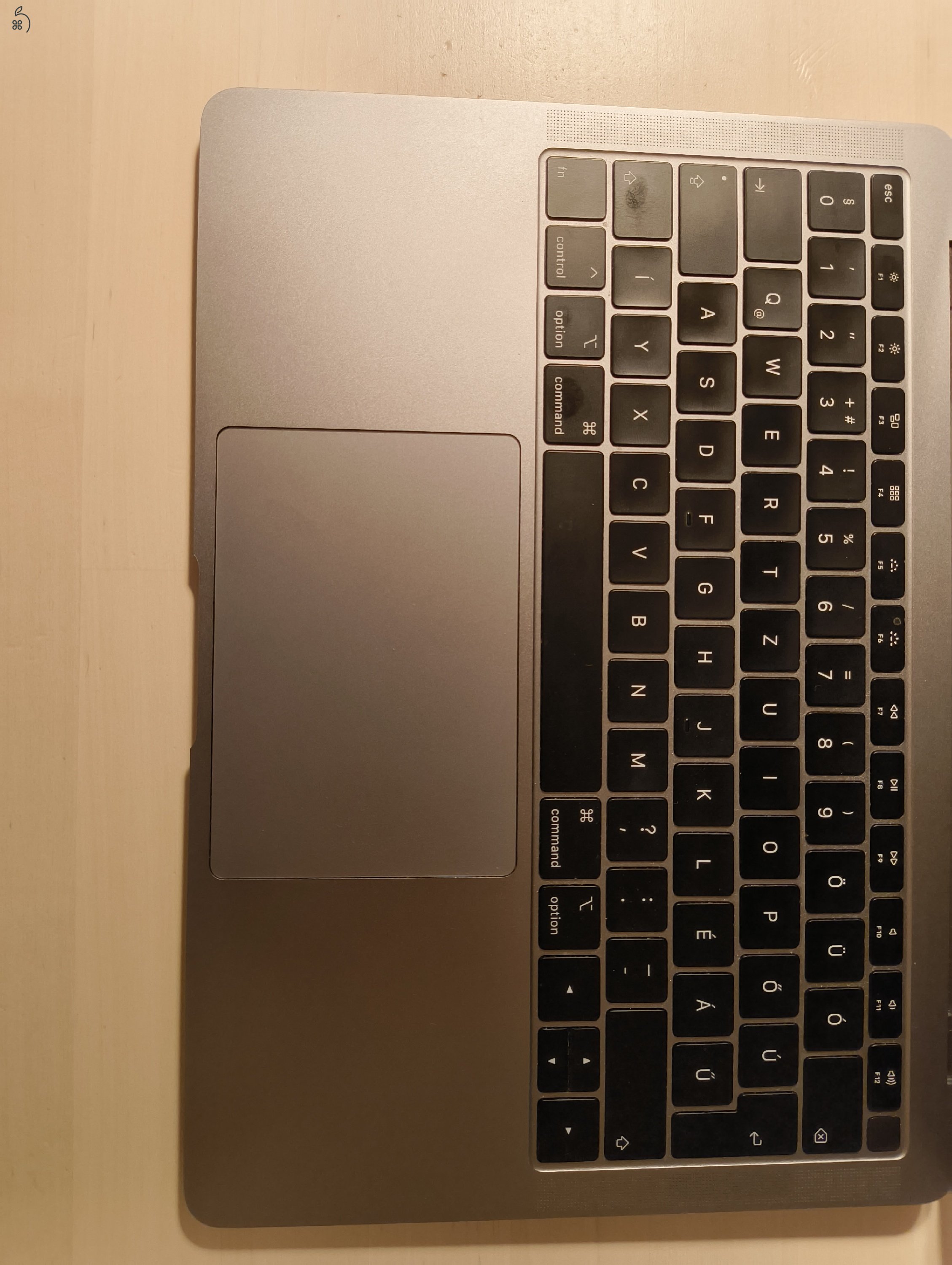 Macbook Air 2019, hibás képernyő